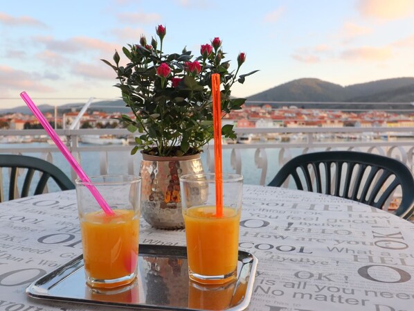 Huoneisto | Ruokailu