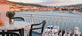 Seaside Apartment Franica-two Bedroom Apartment With Terrace and Sea View