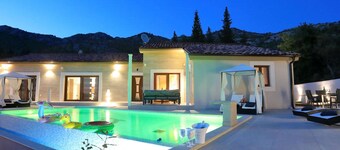 Villa in Starigrad With Heated Pool