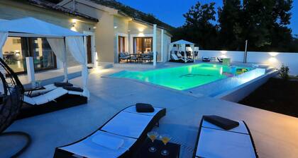 Villa in Starigrad With Heated Pool