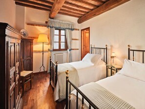 Maison | 4 chambres, ameublement personnalisé, draps fournis