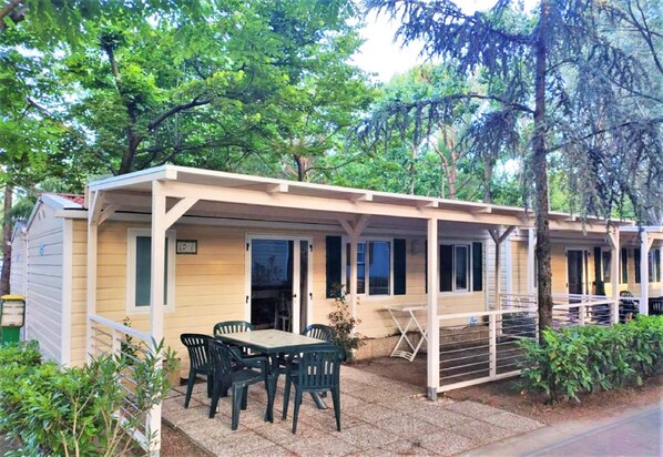 流動式房屋 | 室外用餐