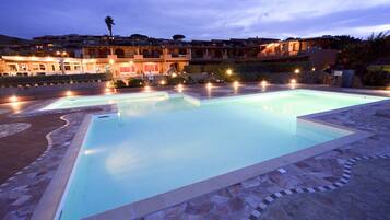 House | Pool | Outdoor pool