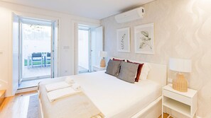 2 chambres, fer et planche à repasser, Wi-Fi gratuit, draps fournis