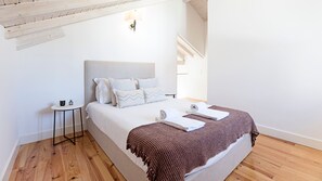 2 chambres, fer et planche à repasser, Wi-Fi gratuit, draps fournis