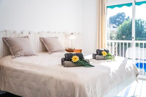 4 soverom, strykejern/-brett, wi-fi (inkludert) og sengetøy