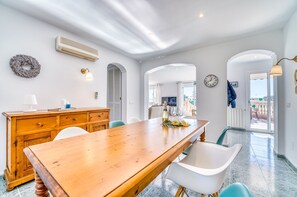 Dining - House with sea views Casa Osborne in Alcudia (Puerto de Alcudia)