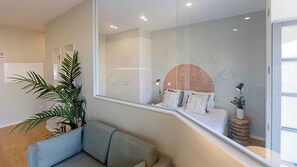 1 habitación, tabla de planchar con plancha, wifi gratis y ropa de cama 