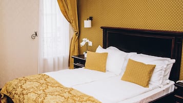 Deluxe Double Room | In-room safe, blackout drapes, iron/ironing board, free WiFi