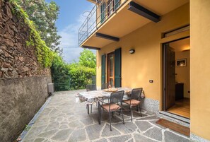 Apartment | Exterior - Belvilla by OYO Casa Cristina Meina Centro 4 (Meina)