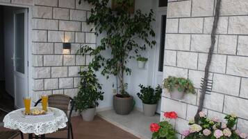 Apartment | Exterior