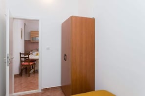 Appartement | 2 chambres, fer et planche à repasser