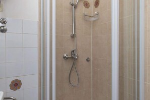 Apartment | Badezimmer | Haartrockner