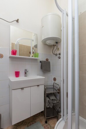 Hair dryer - Sweetest Thing Apartment - Studio Apartment (Dubrovnik)