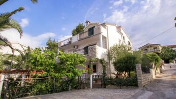 Apartment | Exterior