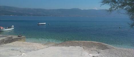 บริเวณภายนอก