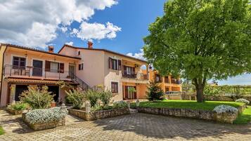 Apartment | Exterior