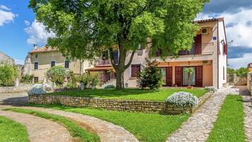 Apartment | Exterior