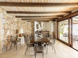 Villa | Dining - Luxe Cote Stay- Elegant Villa (Arzachena)
