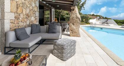 Luxe Cote Stay- Elegant Villa