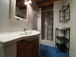 Bathroom - Belvilla by OYO Veio 3 pax (Rome)