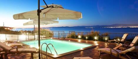 Leilighet | Basseng | Utendørsbasseng