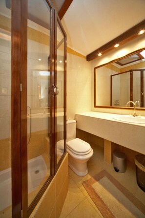 Bathtub, hair dryer - House Rilovic - Two Bedroom House With Swimming Pool and Jacuzzi (Konavle)