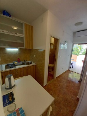 Refrigerador, placa de cocina