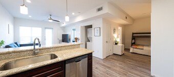 3E| Cozy One Bedroom in Gated Condo by a Lifestyle Center in Katy, TX