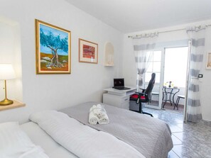 Apartamento | 1 dormitorio y ropa de cama