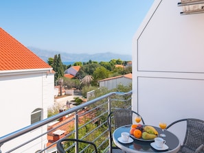 تناول الطعام