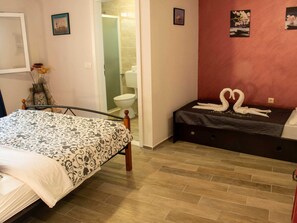 House | 2 bedrooms - Holiday Home Luna - Two Bedroom Holiday Home With Sea View (Korcula)