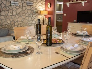 House | Dining
