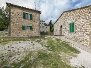 Exterior - Belvilla by OYO Casa Granaio (Caprese Michelangelo)