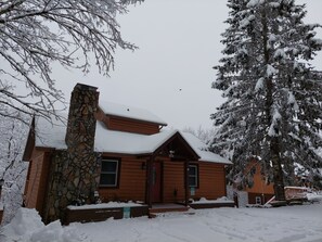 Exterior - Cozy ski  retreat, close to Appalachian ski mountain in blowing rock and boone  (Blowing Rock)