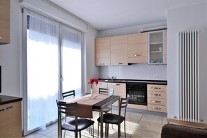 Dining - Apartment by Lake Como With Scenic Views (Dervio)