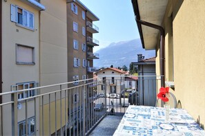 Balcony - Apartment by Lake Como With Scenic Views (Dervio)