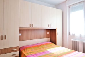 Room amenity - Apartment by Lake Como With Scenic Views (Dervio)