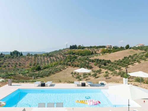 Belvilla by OYO Villa Intera 12 Pax