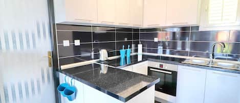 Apartment | Private kitchen | Fridge, oven, electric kettle, toaster