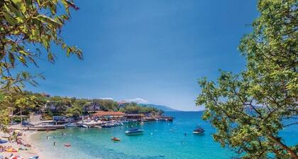 Tasteful Holiday Home in Grizane With hot tub