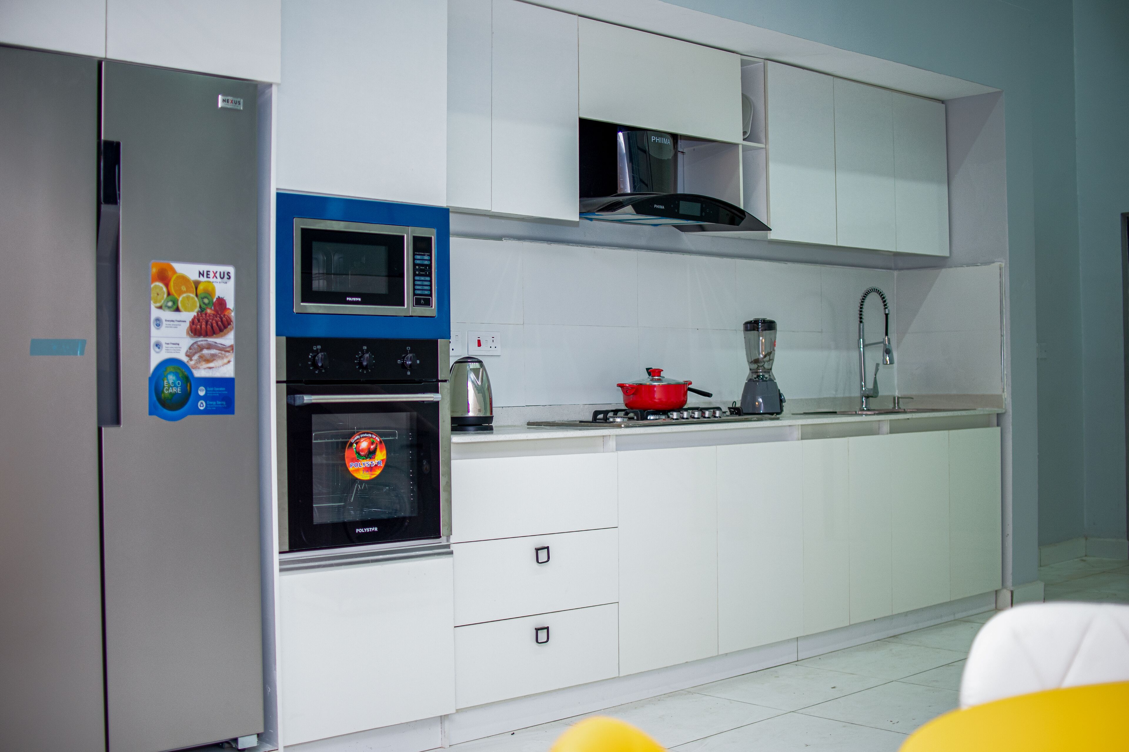 Frigorífico y microondas