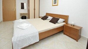 Unclassified image, 2 of 19, button - Apartments Villa Moonlight - One Bedroom Apartment With Sea View Balcony (Okrug)