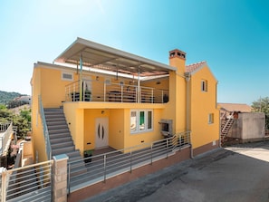 Apartment | Exterior