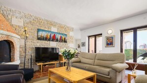 Unclassified image, 5 of 26, button - Spacious Holiday Home in Visnjan With Private Pool (Visnjan)