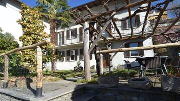 House | Terrace/patio