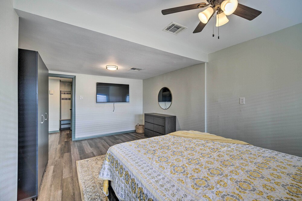 Houston Heights Bungalow 6 Mi to Downtown! Houston Vrbo