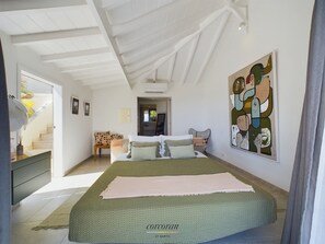 4 chambres, fer et planche à repasser, Wi-Fi gratuit, draps fournis
