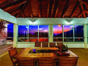 Interior - Villa Pave - Six-bedroom Villa With Terrace and Swimming Pool (Konavle)