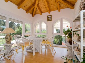 House | Dining - Holiday Home Gemma - Four Bedroom Holiday Home With Terrace and Swimming Pool (Zupa dubrovacka)